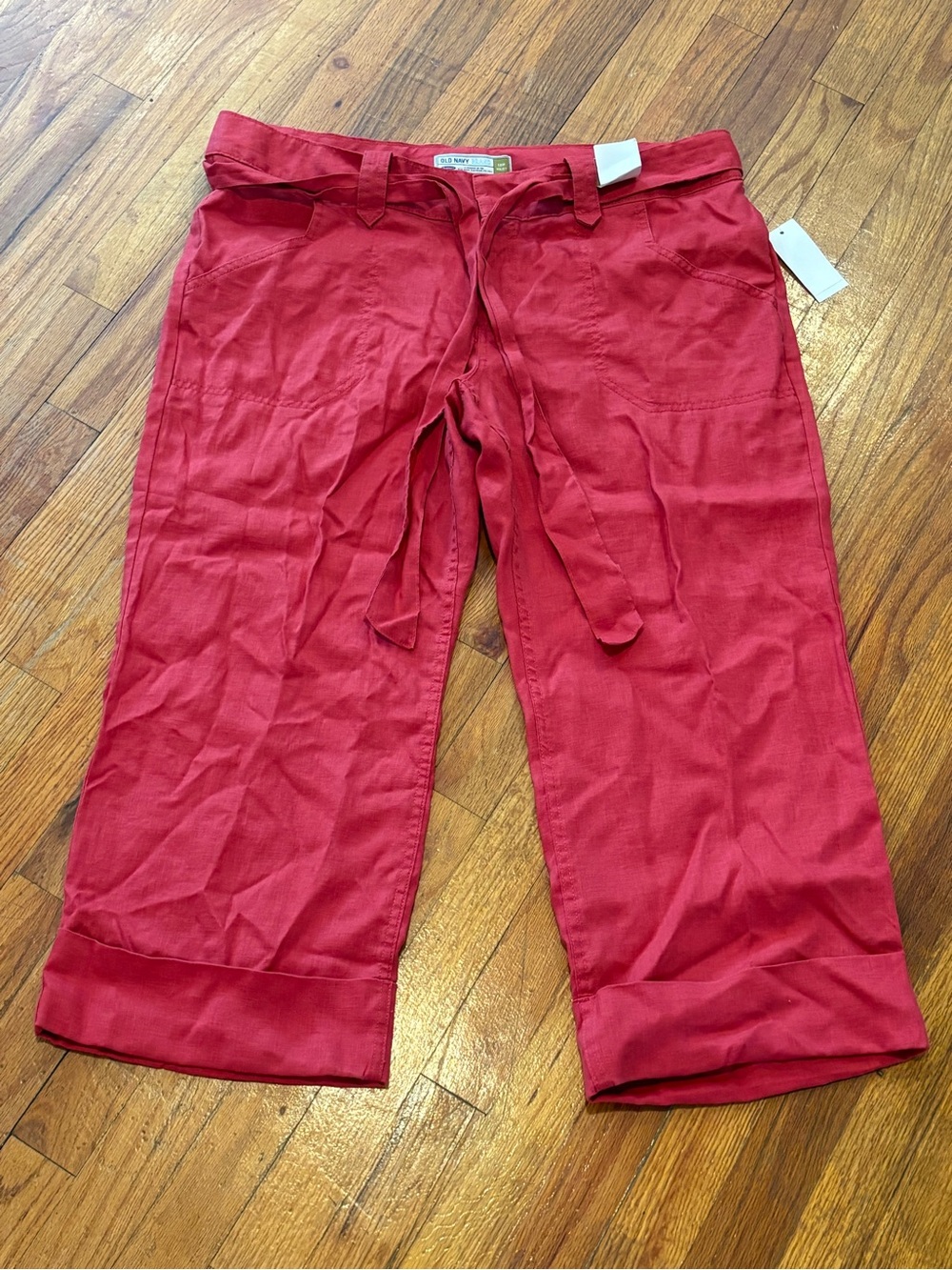 Old Navy Red Linen-Blend High-Rise Capris Pants with Hook Closure 16